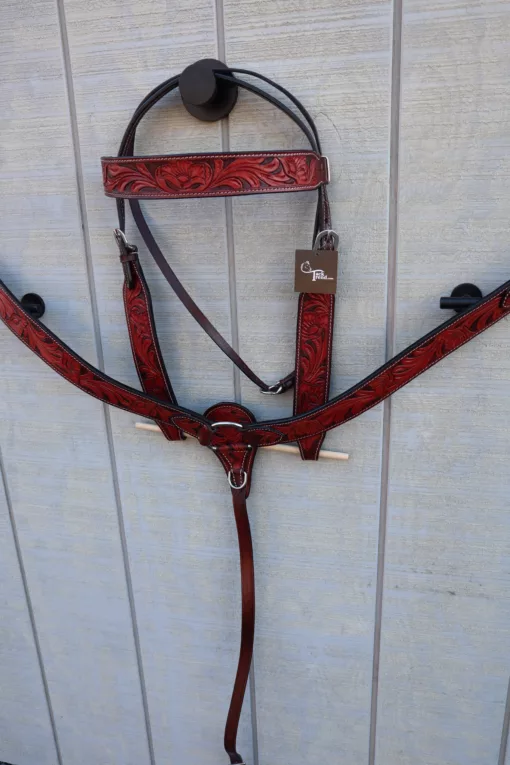 005C96AA A1F2 4502 A615 8D508FCAA639 scaled Floral tooled Headstall with Breast Collar